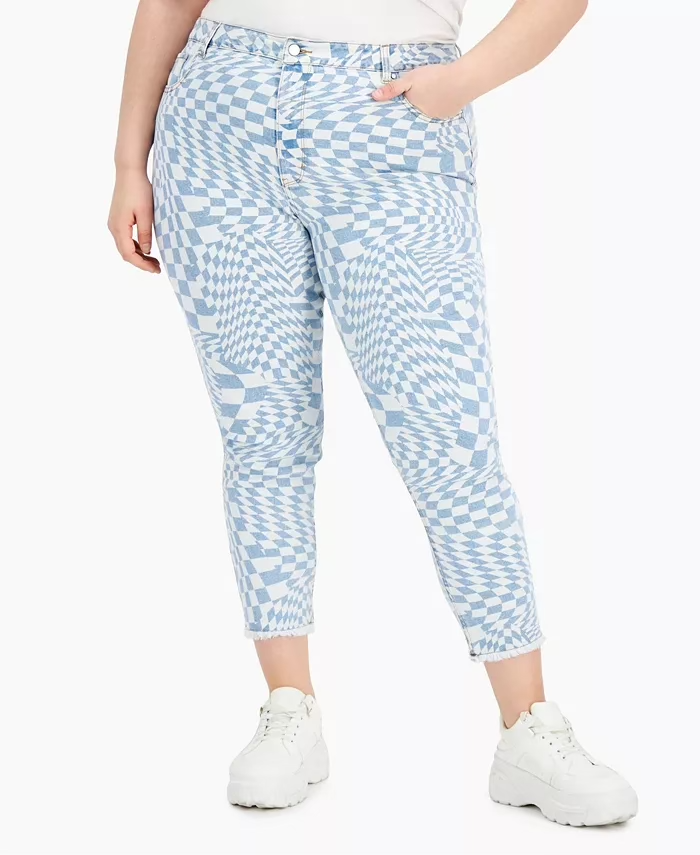 Tinseltown Trendy Women's Plus Size Geo-Print Mom Jeans