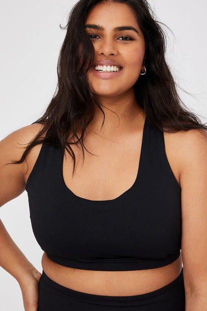 Cotton On BODY Women's Curve Active Strappy Sports Crop