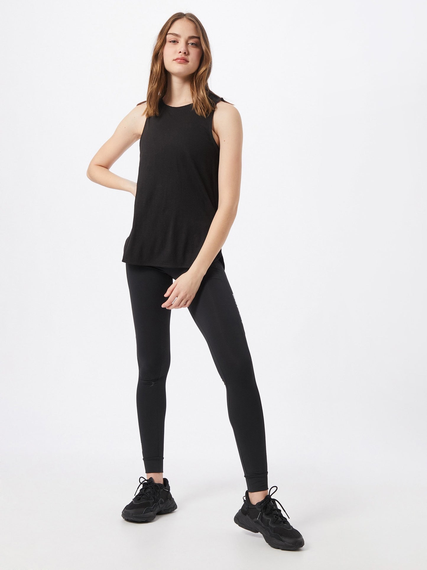 Cotton on Women's Active Curve Hem Tank