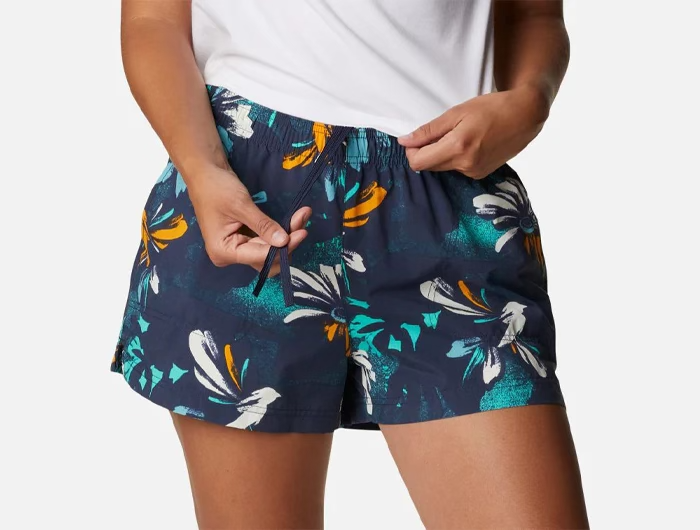 Columbia Women's Bogata Bay™ Stretch Printed Shorts